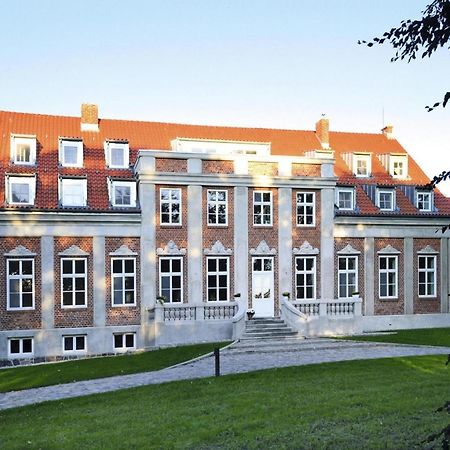 Вилла Gutshaus Zicker In Garz Garz  Экстерьер фото